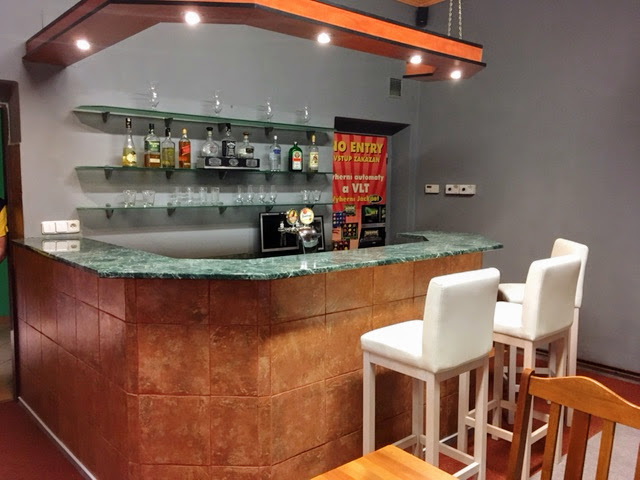 Bar pro uzav�enou spole�nost
